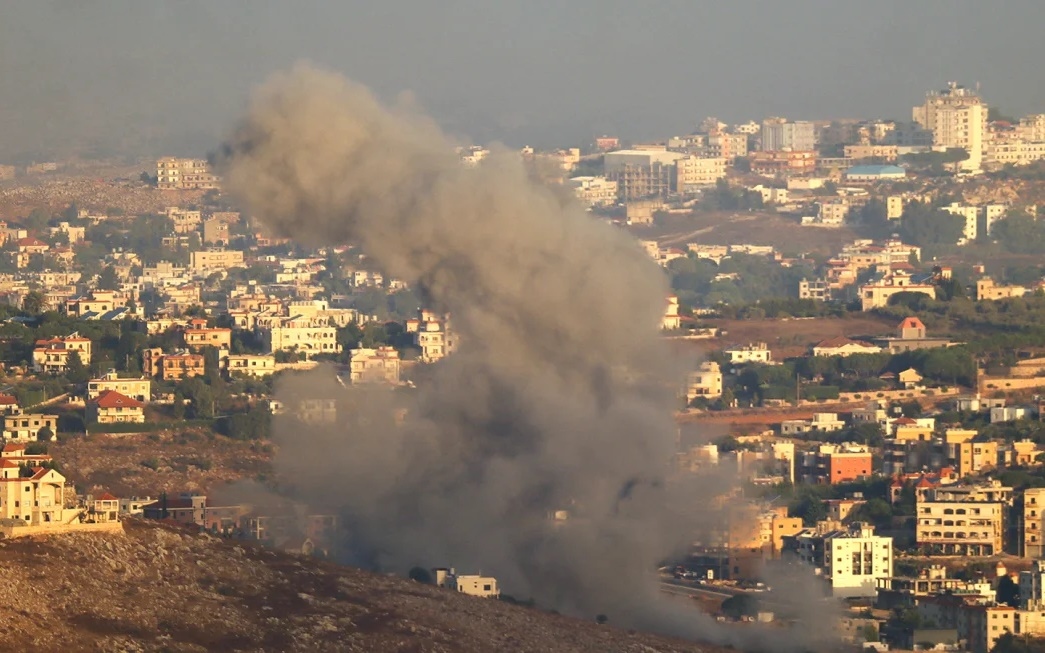 Israel không kích Hezbollah, Lebanon trải qua ngày tang tóc nhất trong 30 năm